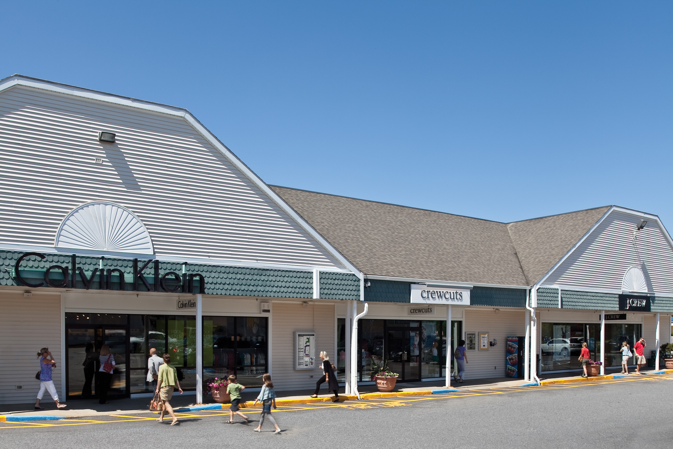 Shop at Kittery Premium Outlets® in Kittery, ME Cross Border Shopping